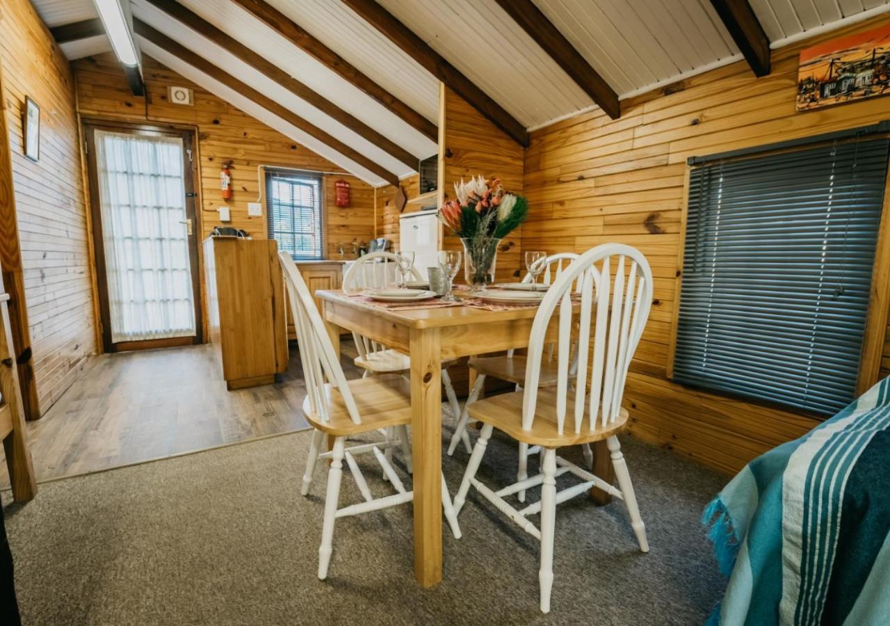 The Village Lodge Stormsrivier Kültér fotó